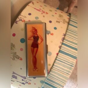 Classic Hardware box shipped back from UK scratches on back see pics